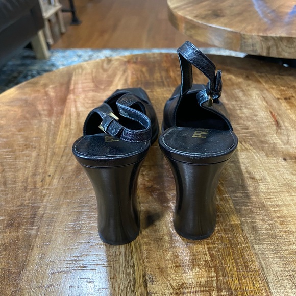 Prada Shoes - Picture 4 of 5